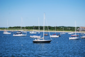 zeilbootjes voor de kust | Hyannis